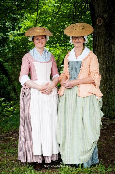 authentic colonial clothing for women.